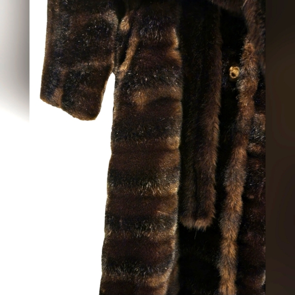Vintage 1950s Tissavel France  Faux Brown Fur Coat with Fur Waistband - Picture 8 of 12
